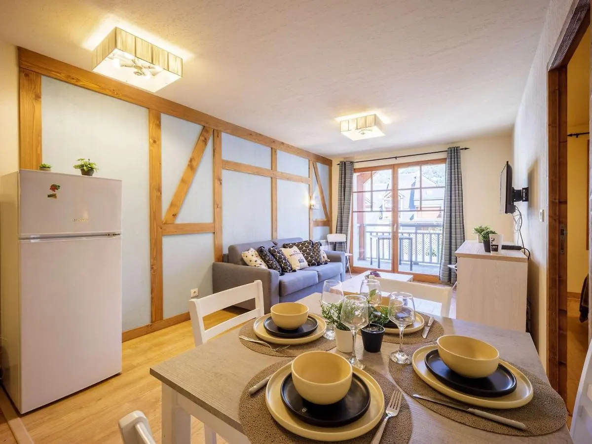 Appartement 6 Pers, Balcon, Piscine & Sauna, Parking Securise, Saint-Lary-Soulan - Fr-1-296-421 Apartment