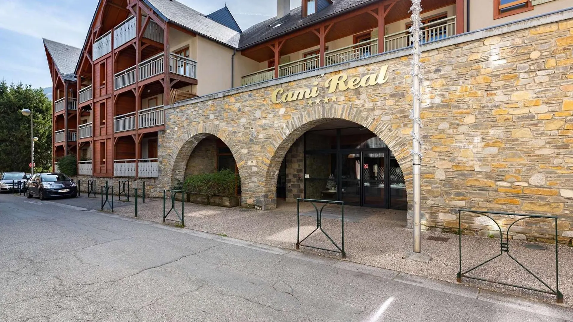 Apartment Appartement 6 Pers, Balcon, Piscine & Sauna, Parking Securise, Saint-Lary-Soulan - Fr-1-296-421